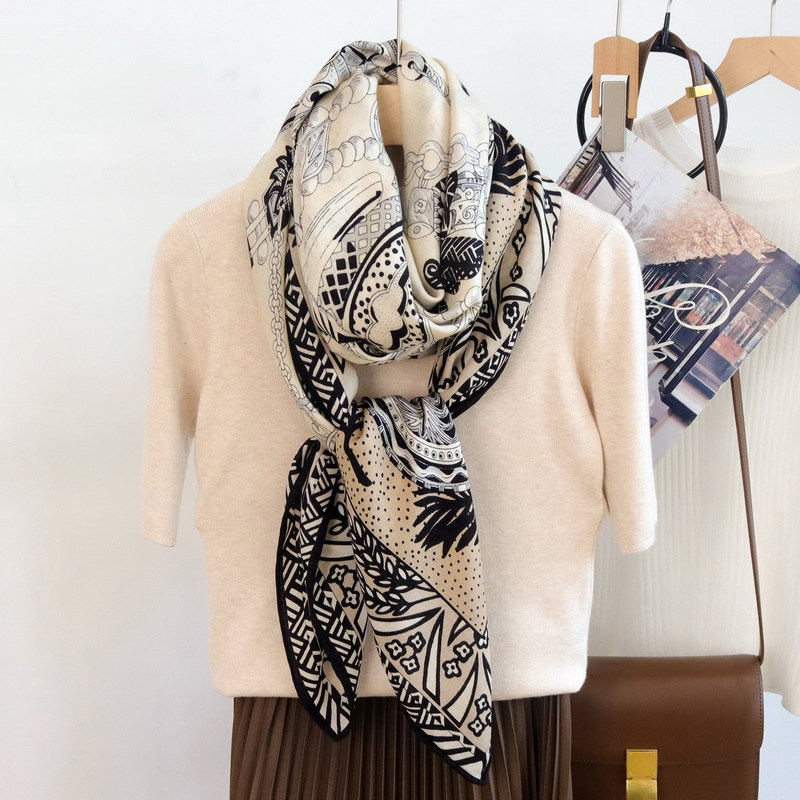وشاح من الحرير والصوف 135 سم،  - مراجعة Winter Clothing Hong Kong وسعره
